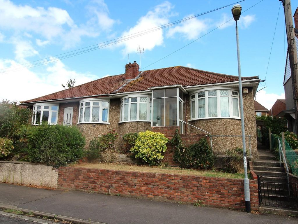 2 bed semidetached bungalow for sale in Brook Road, Fishponds, Bristol