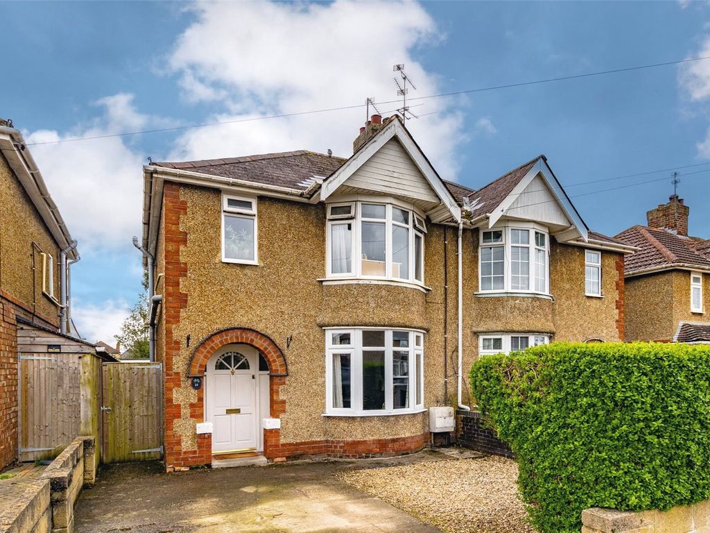 2 bed semidetached house for sale in Churchward Avenue, Swindon
