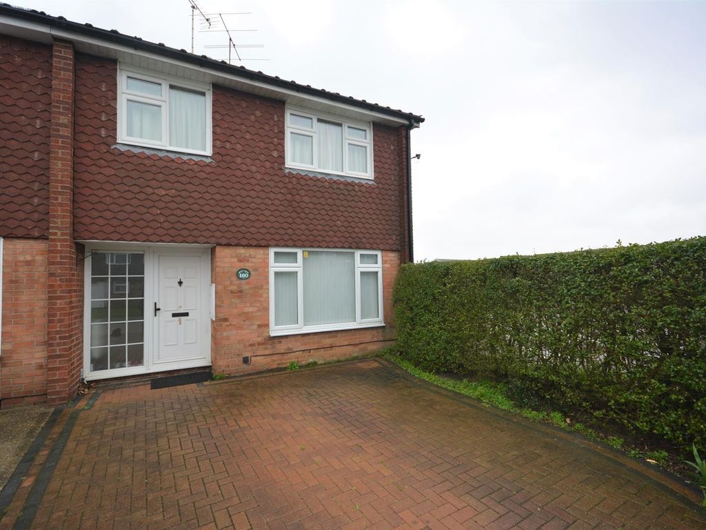 3 bed semidetached house to rent in Noakes Avenue, Great Baddow