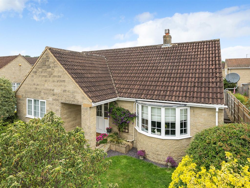 3 bed detached bungalow for sale in Packers Way, Misterton, Crewkerne