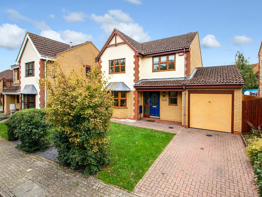 4 bed detached house to rent in Sharkham Court, Tattenhoe, Milton Keynes MK4, £1,850 pcm Zoopla