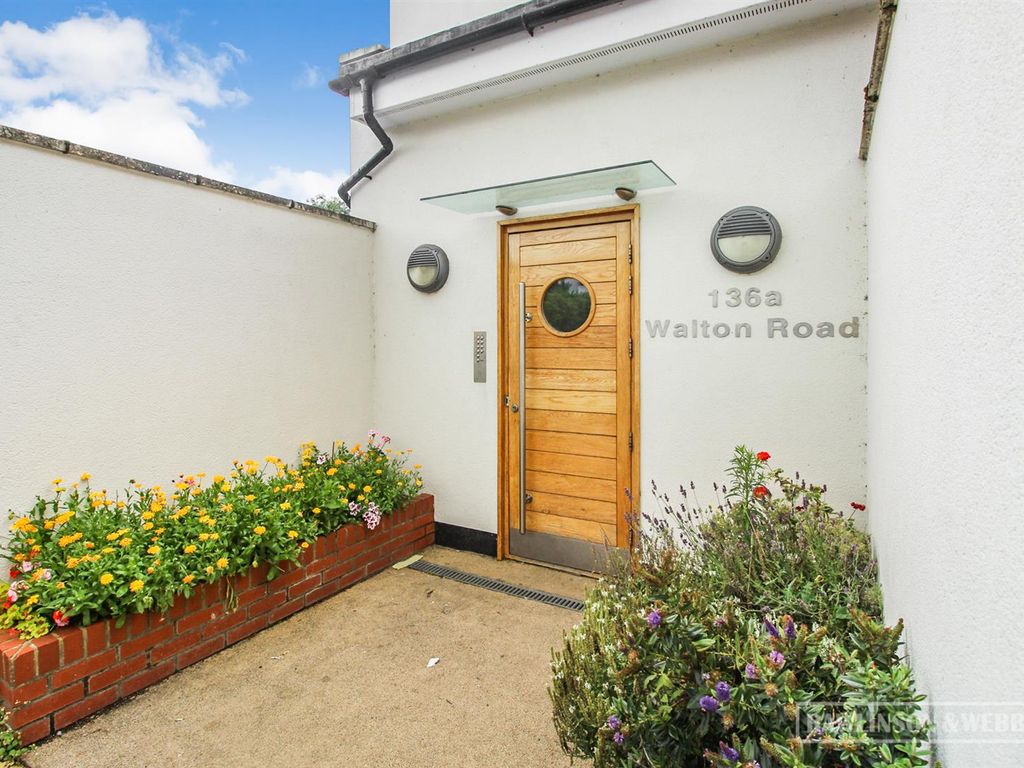 1 bed flat to rent in Walton Road, East Molesey KT8, £1,200 pcm Zoopla