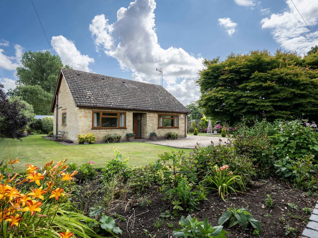 3 bed detached bungalow for sale in Orange Row Road, Terrington St