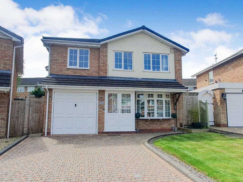 4 bed detached house for sale in Hambleton Road, Hayley Green