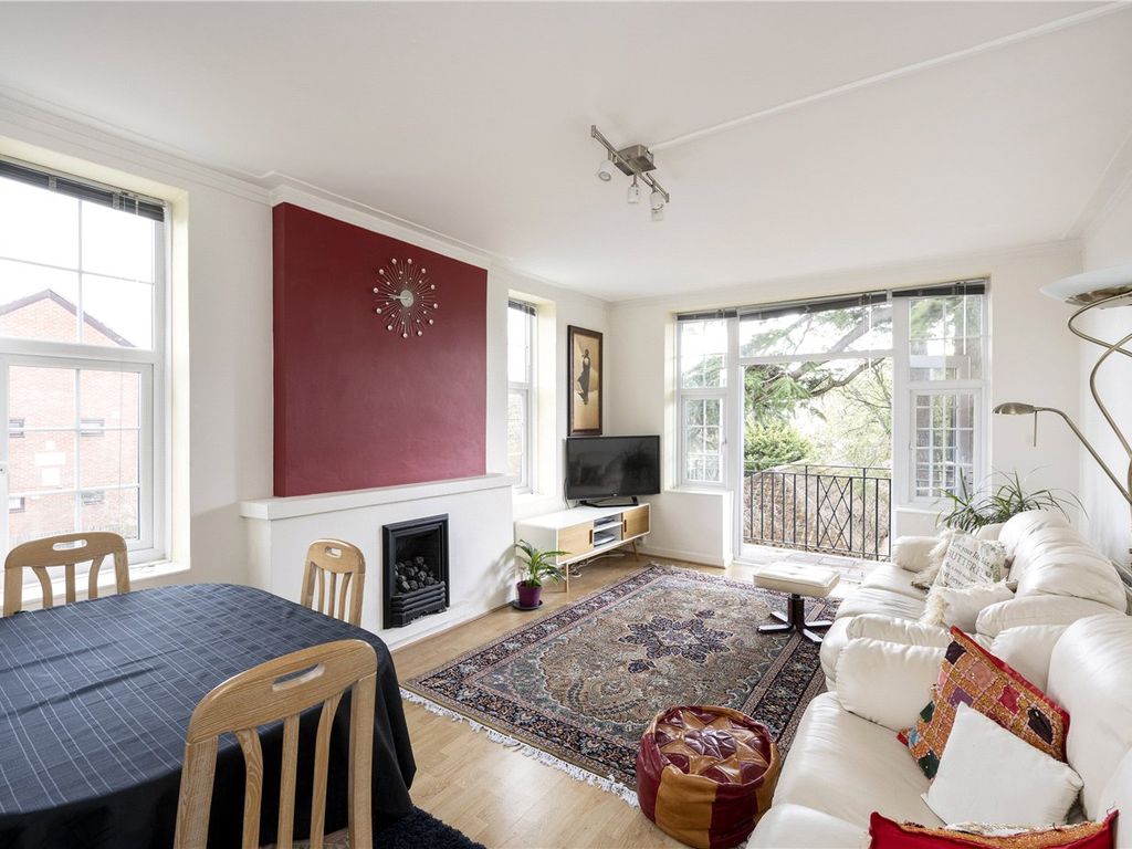 3 bed flat to rent in Denmark Hill, London SE5 Zoopla
