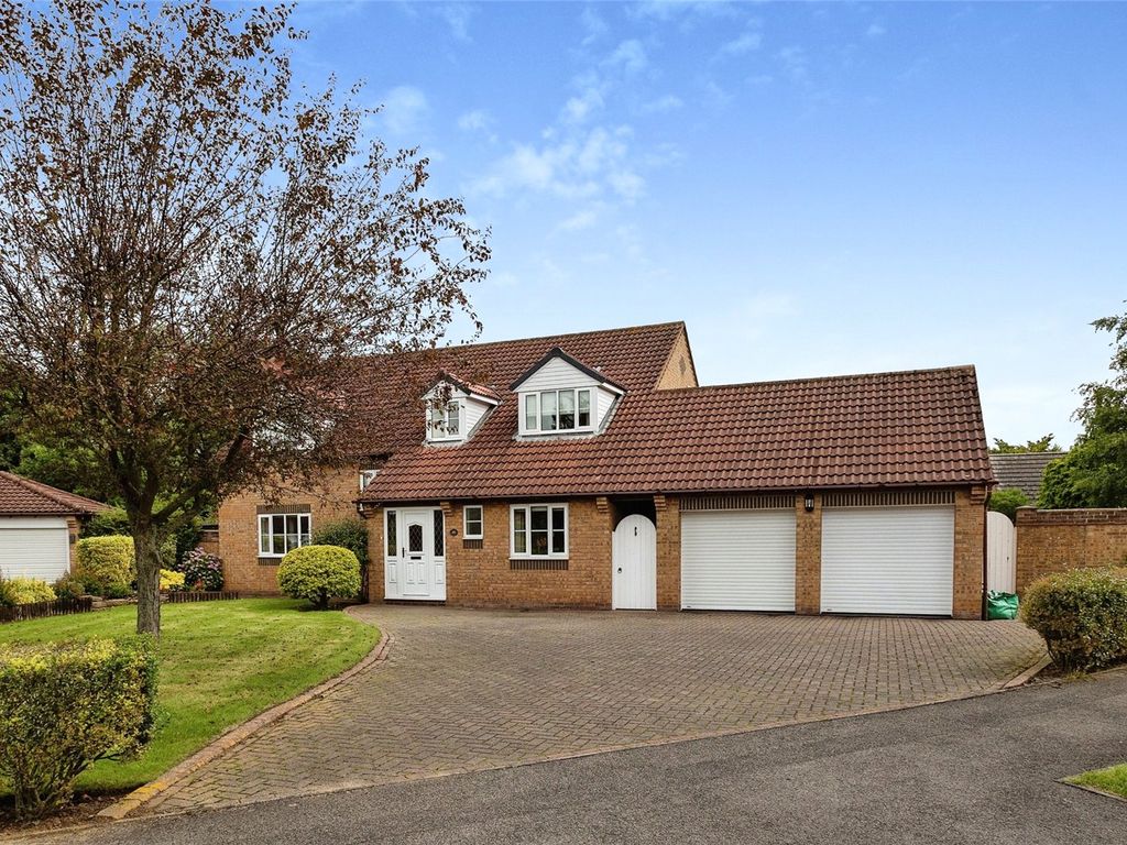 4 bed detached house for sale in Hemingford Gardens, Yarm, Durham TS15