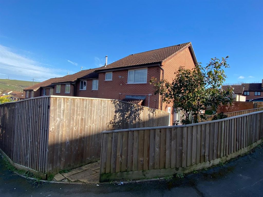 1 bed terraced house for sale in Kestrel View, Weymouth DT3 Zoopla