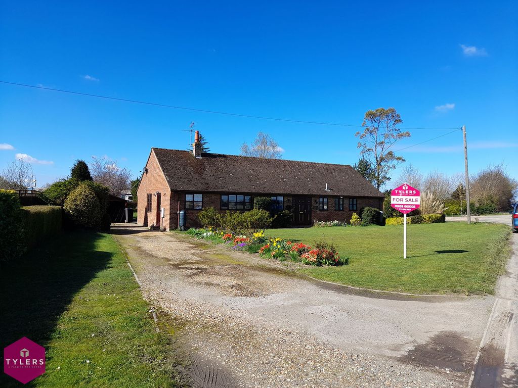 4 bed detached bungalow for sale in Beck Road, Isleham, Ely CB7 Zoopla