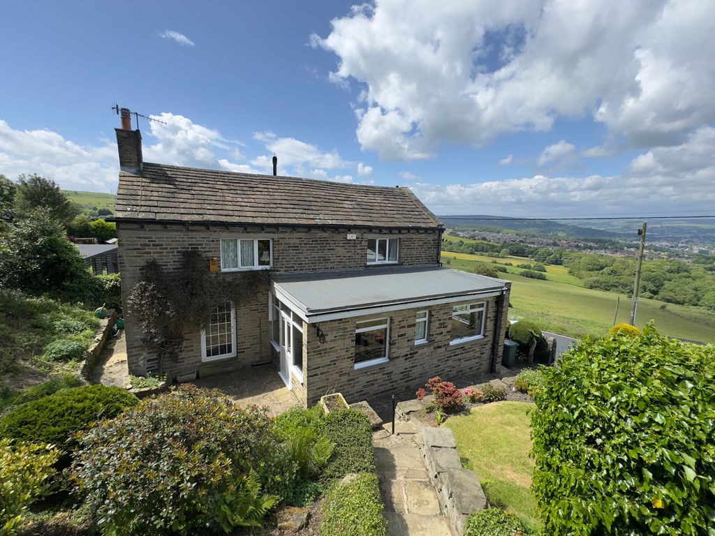 3 bed detached house for sale in View Cottage, North Bank Road, Bingley