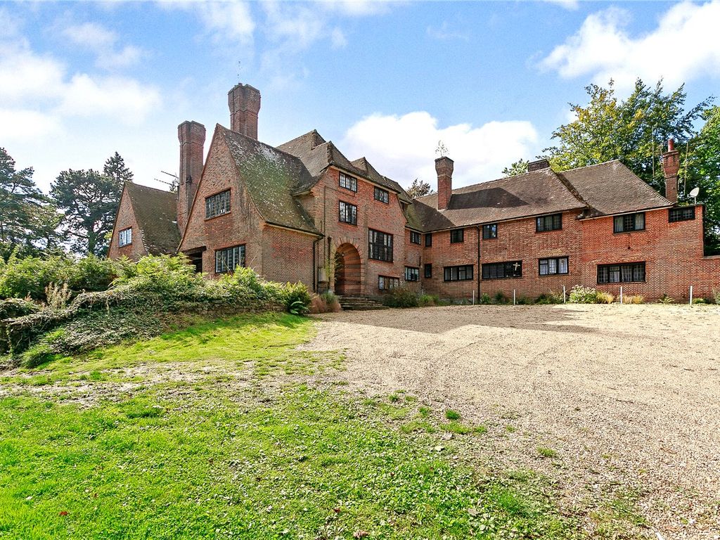 5 bed detached house for sale in Westwood Road, Windlesham GU20, £