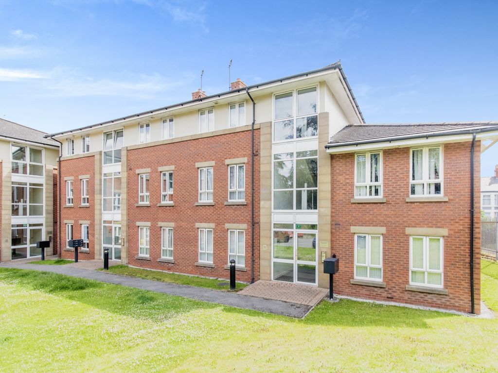 2 bed flat for sale in Mayfair Court, Prenton, Wirral CH43 Zoopla
