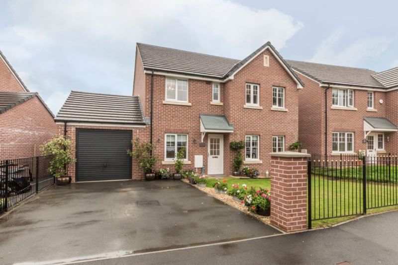 4 bed detached house for sale in Clos Benallt Fawr, Fforest