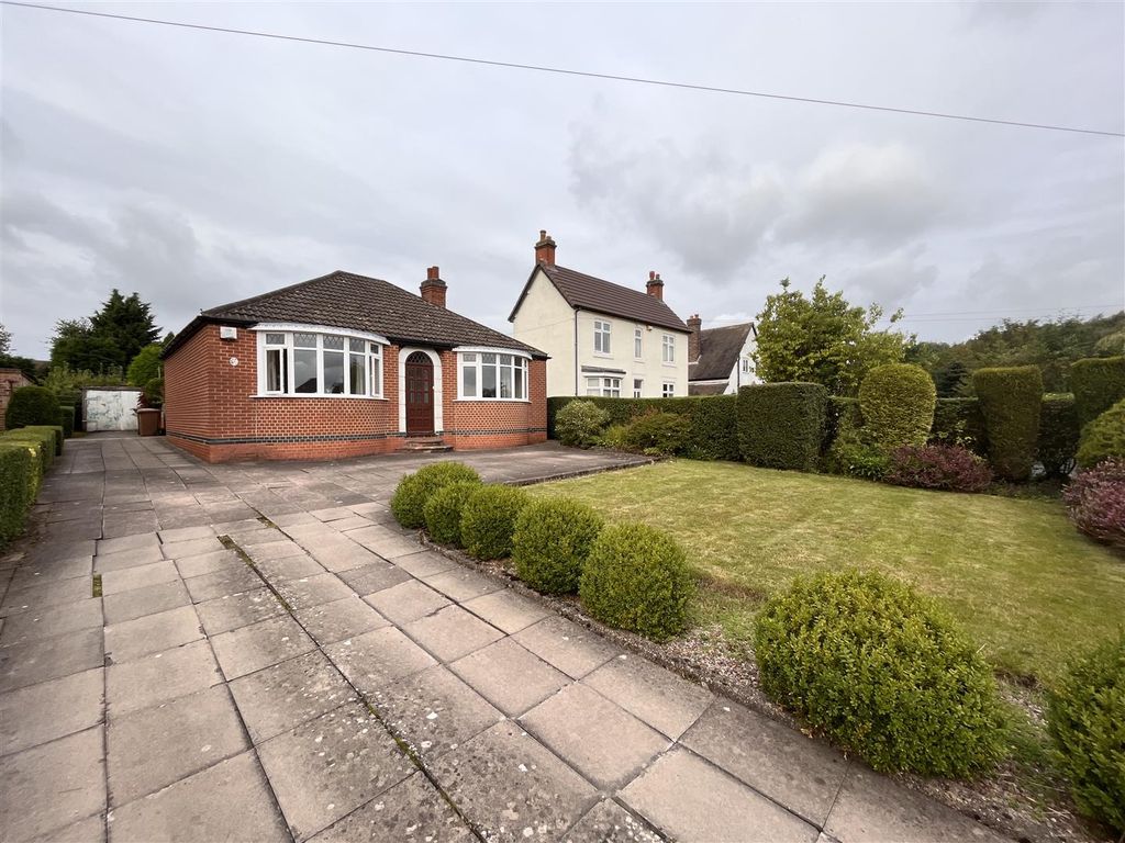 3 bed detached bungalow for sale in Burton Road, Midway DE11, £350,000