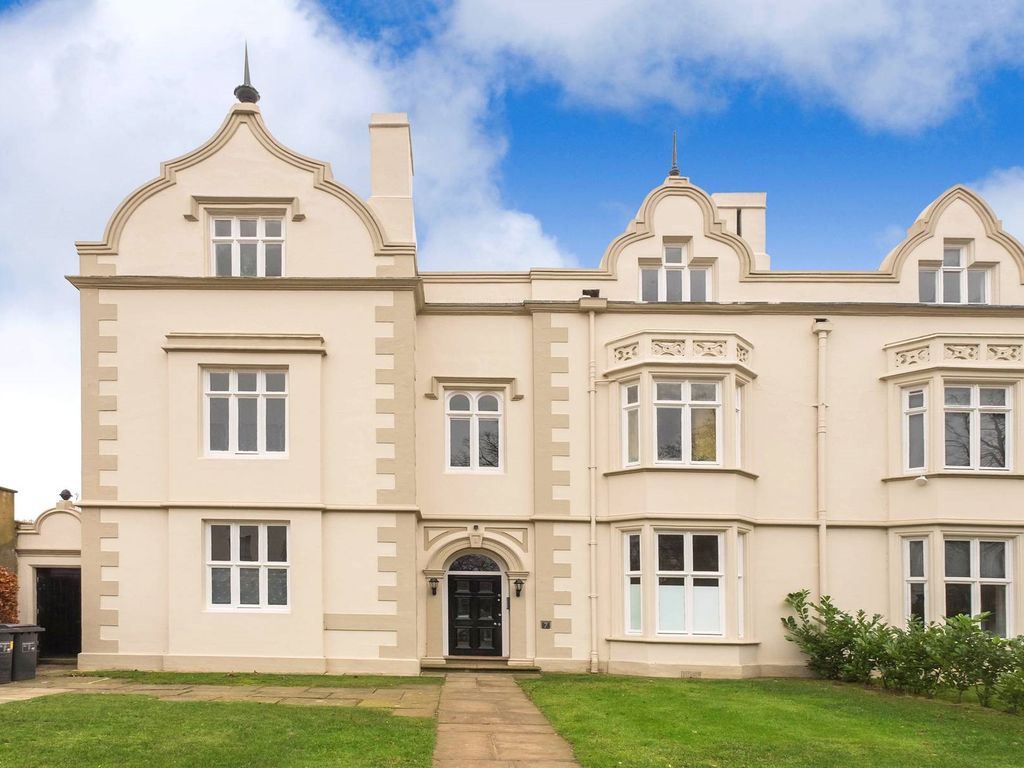 2 bed flat for sale in Spencer Parade, Northampton NN1 Zoopla