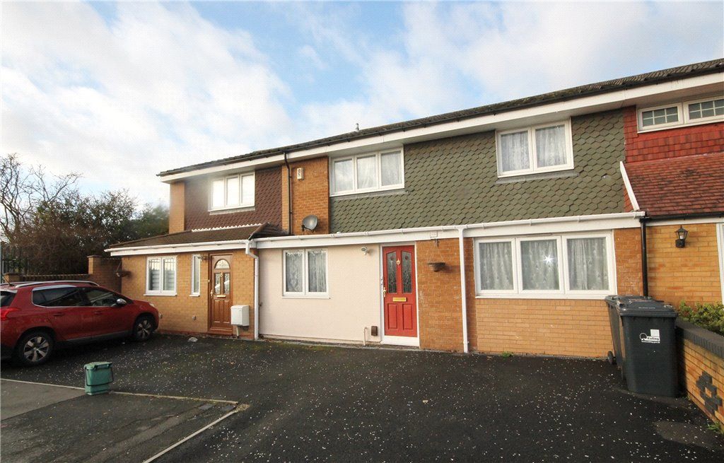 3 bed flat to rent in Ramsey Close, Greenford UB6 Zoopla