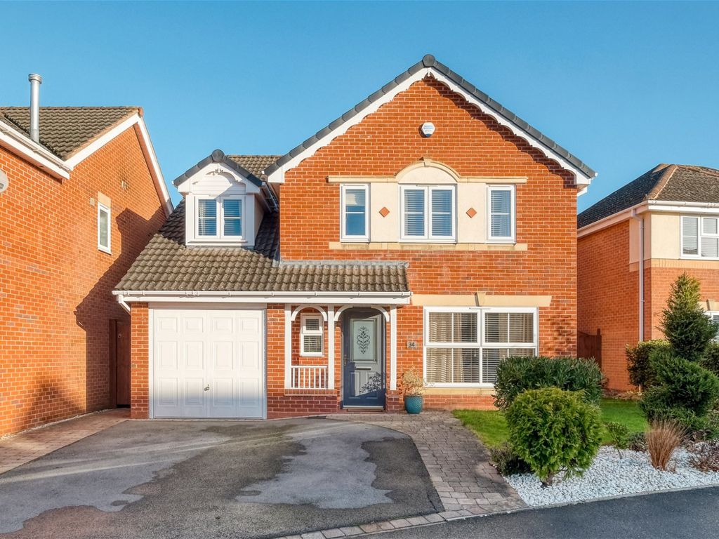 5 bed detached house for sale in Penshurst Road, The Oakalls
