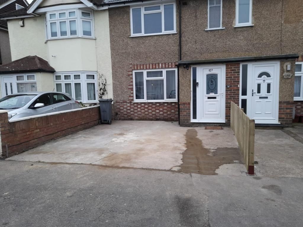 1 bed flat to rent in Cranleigh Road, Feltham TW13, £995 pcm Zoopla