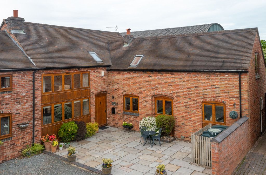 5 bed barn conversion for sale in Orton Lane, Sheepy Magna, Atherstone