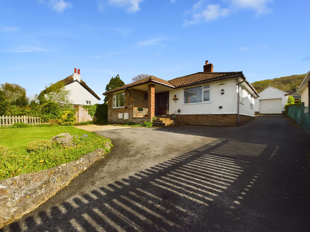 3 bed bungalow for sale in Greenhill Road, Sandford, North