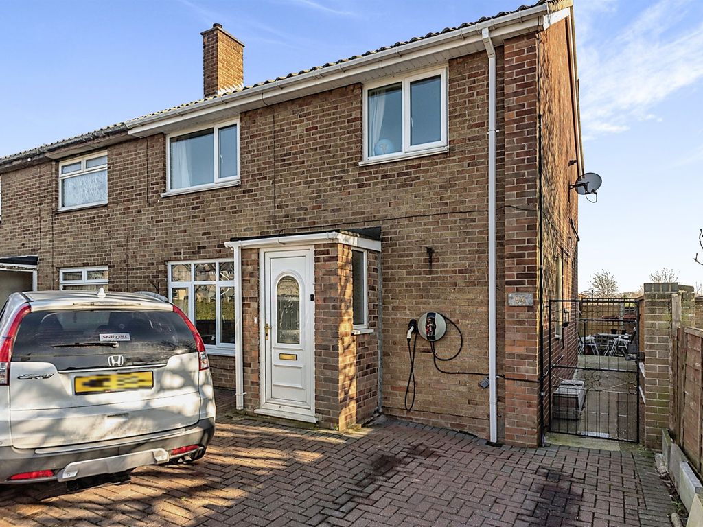 4 bed end terrace house for sale in Beanfield Avenue, Corby NN18 Zoopla