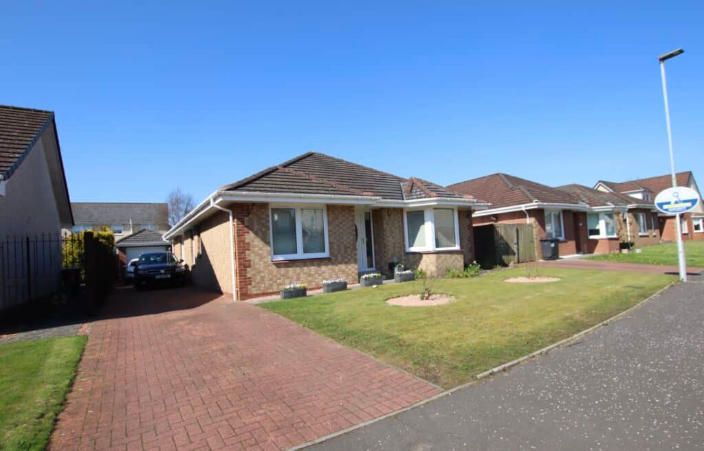 4 bed detached bungalow for sale in Killearn Crescent, Plains, Airdrie