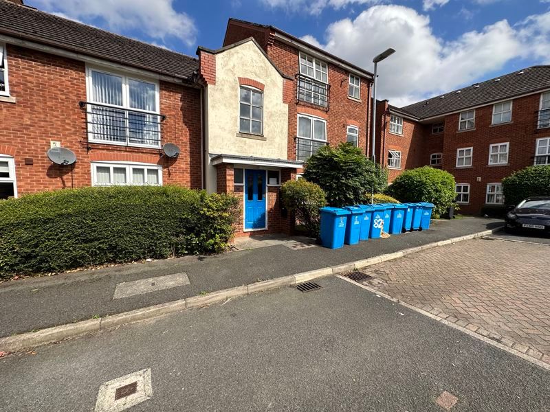 1 bed flat for sale in Darlington Court, Widnes WA8, £70,000 Zoopla