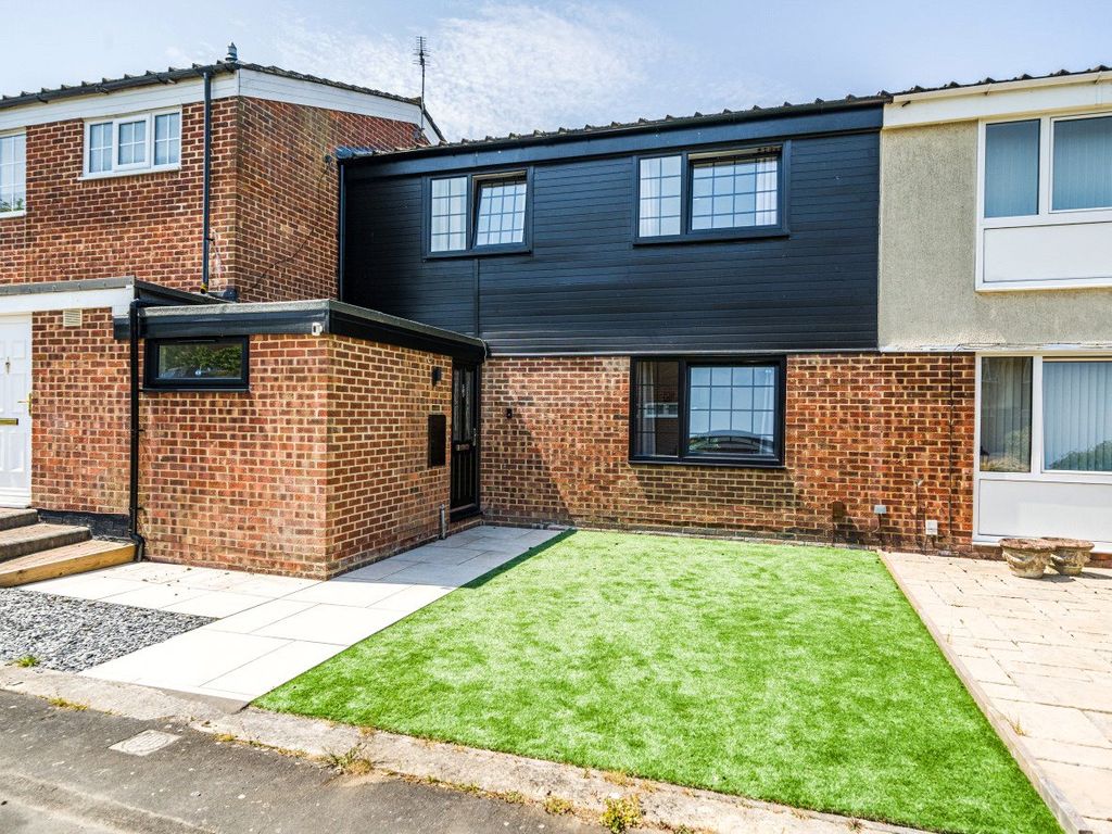 3 bed terraced house for sale in Stubsmead, Eldene, Swindon SN3 Zoopla