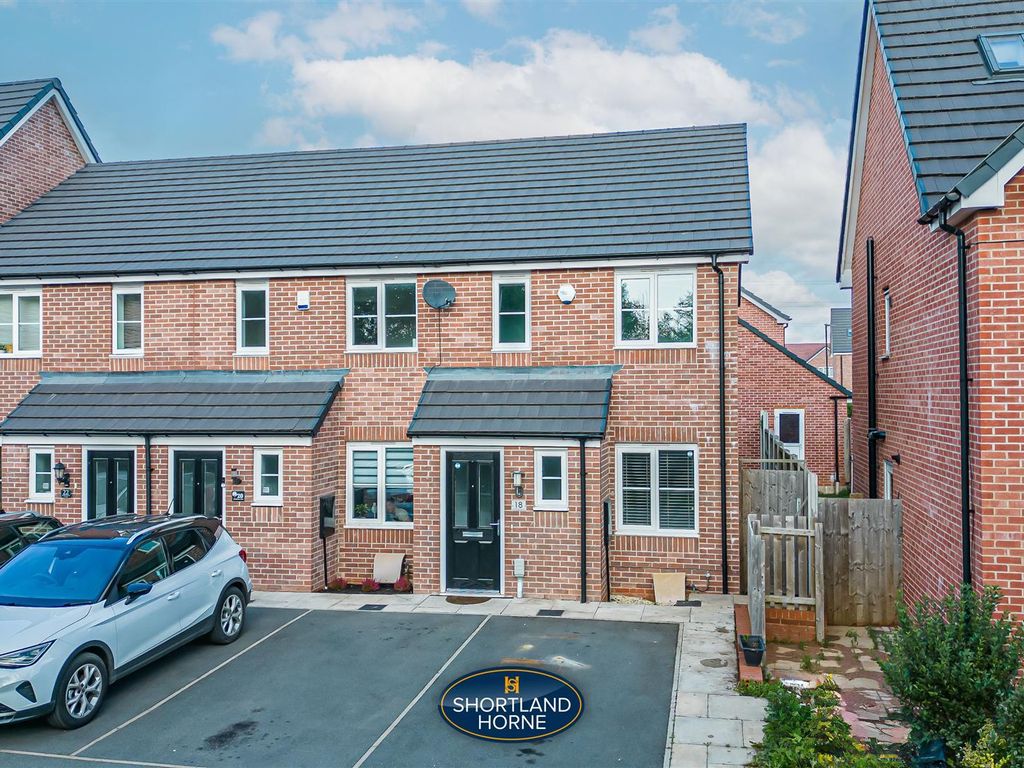 2 bed semidetached house for sale in Turtledove Close, Willenhall