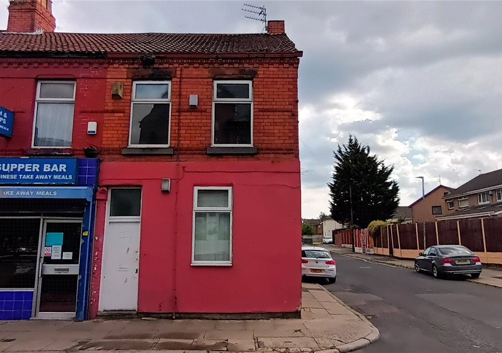 3 bed end terrace house for sale in Molyneux Road, Kensington