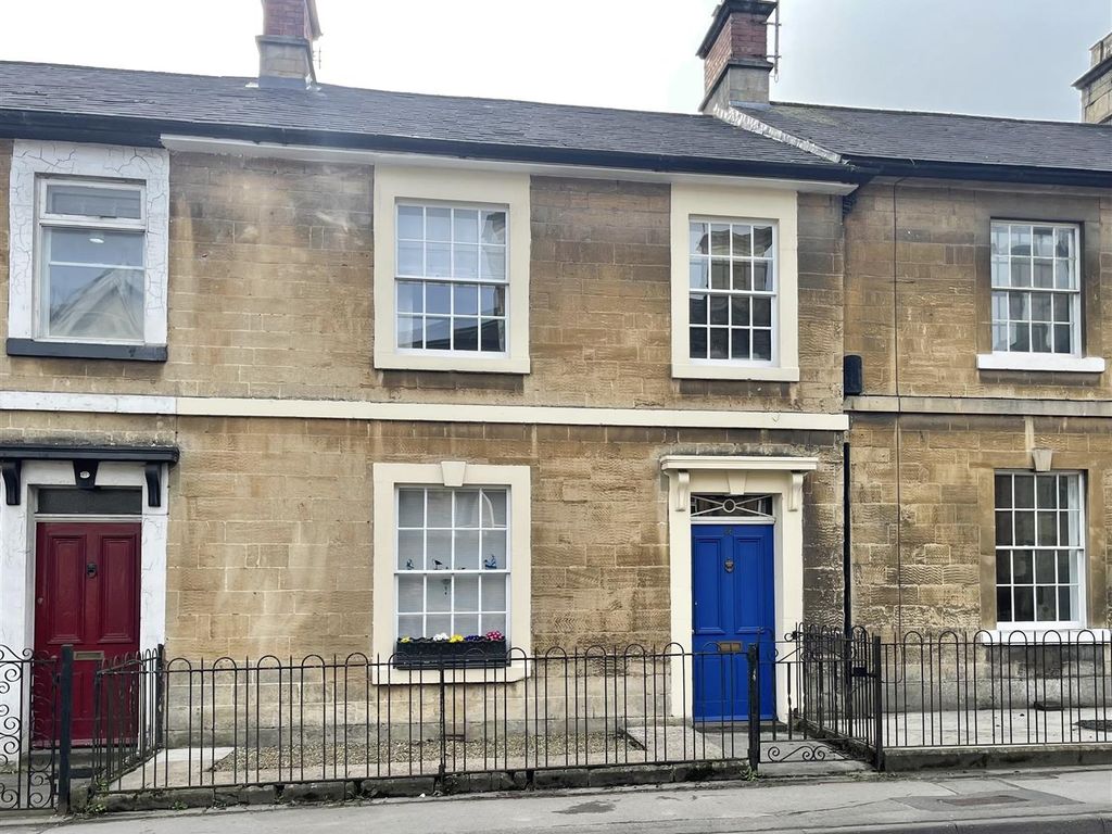 3 bed terraced house for sale in Marshfield Road, Chippenham SN15, £