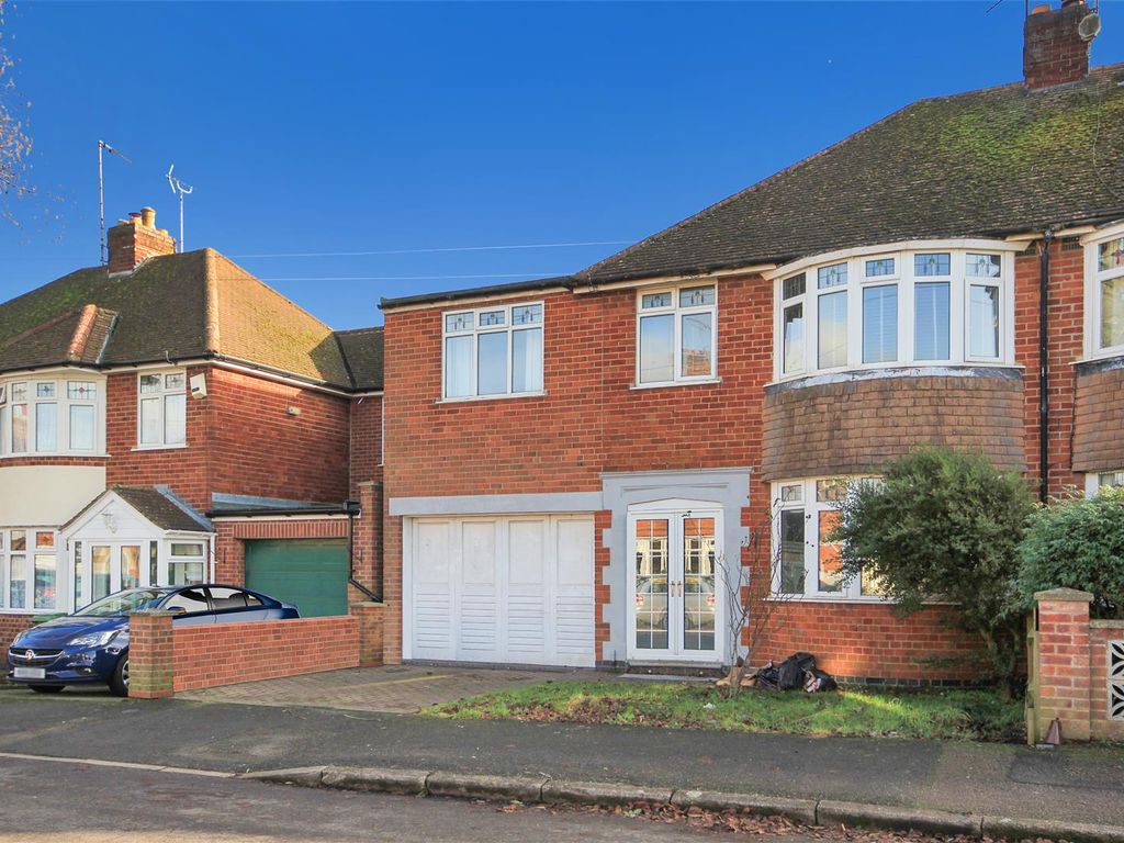 First Avenue, Wellingborough NN8