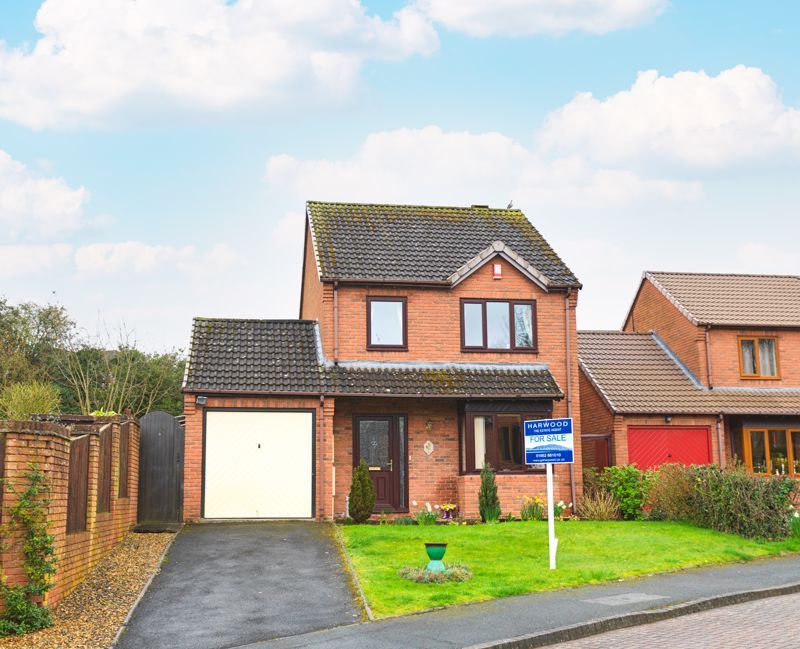 3 bed detached house for sale in Doddlecote Close, Stirchley, Telford