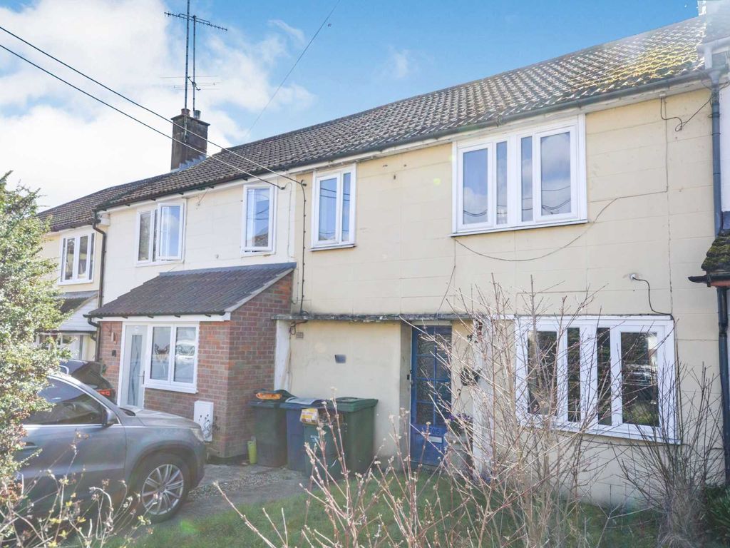 3 bed terraced house for sale in Vale Rise, Chesham HP5 Zoopla