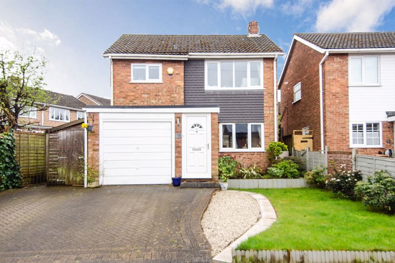 3 bed detached house for sale in Carlton Crescent, Chase Terrace