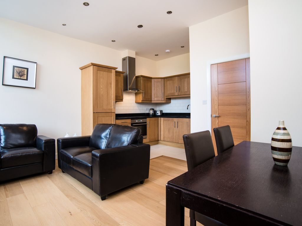 37 Clemence Street, London E14  