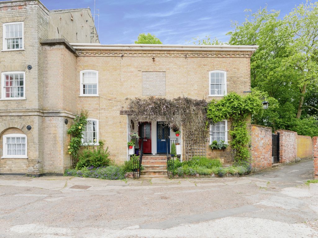 2 bed terraced house for sale in Bridge Street, Fakenham, Norfolk NR21