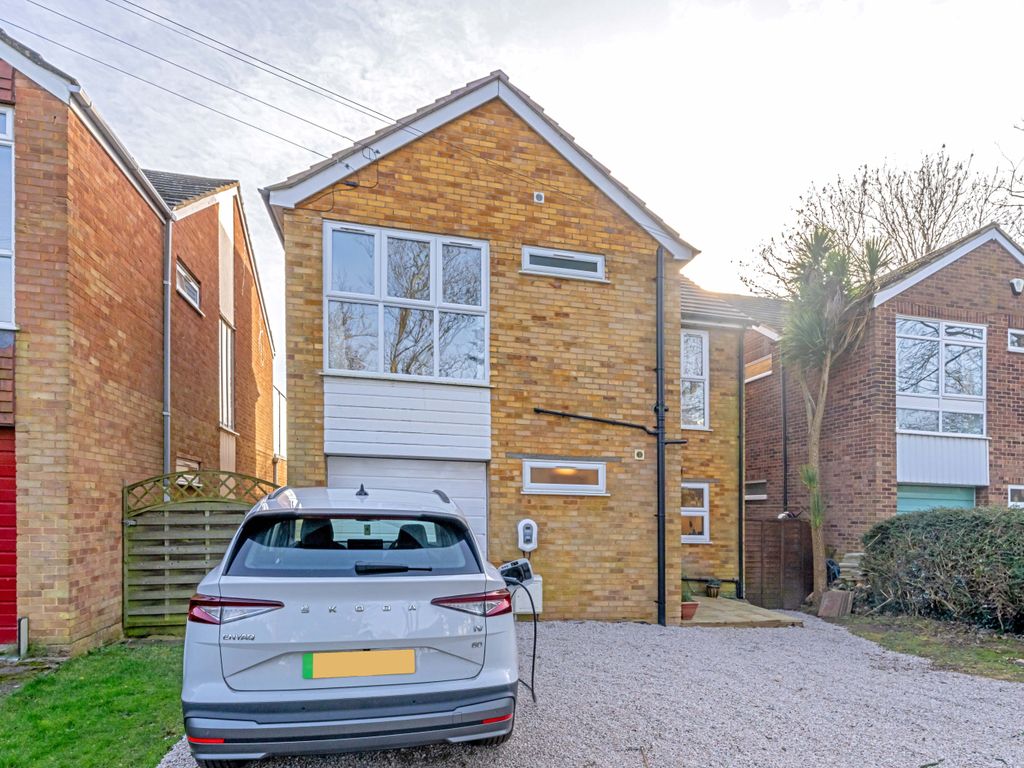 5 bed detached house for sale in Fordbridge Road, Sunbury On Thames