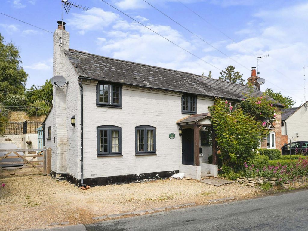 2 bed semidetached house for sale in Brook Lane, Cropthorne, Pershore