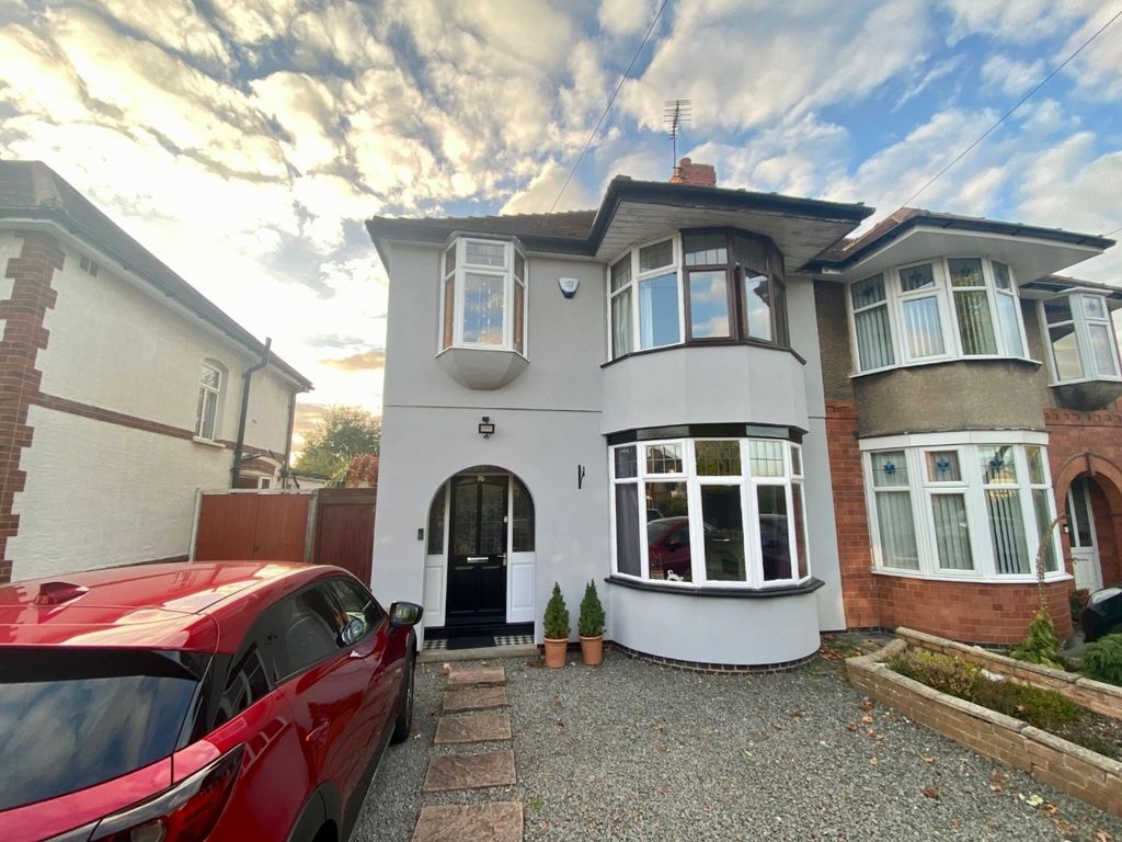 3 bed semidetached house for sale in Shanklin Drive, Weddington