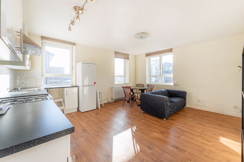 3 bed flat for sale in Woodfield House, Rossington Street, London E5, £