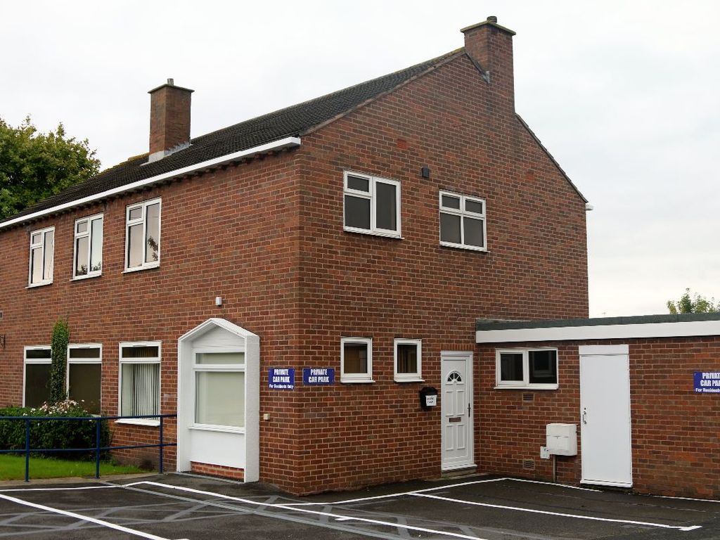 4 bed flat to rent in Wellington Road, Church Aston, Newport TF10 Zoopla