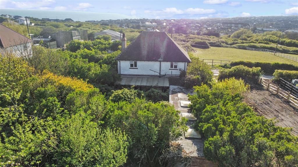 Outlook Avenue, Peacehaven, East Sussex BN10  