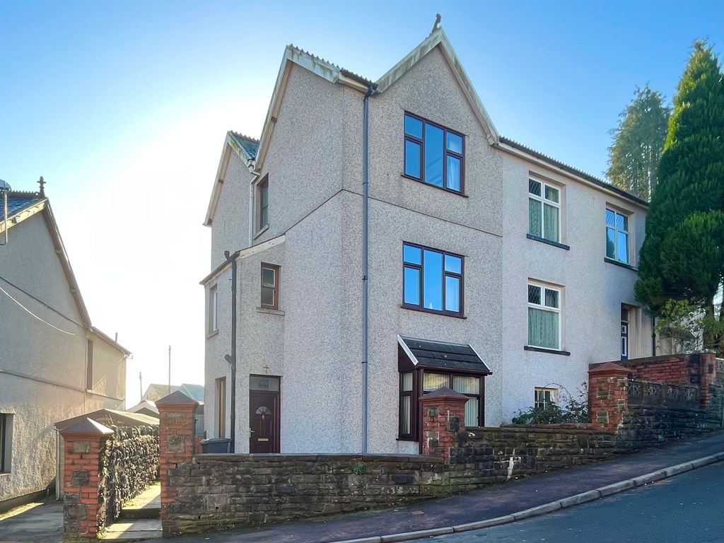 4 bed semidetached house for sale in Broniestyn Terrace, Trecynon