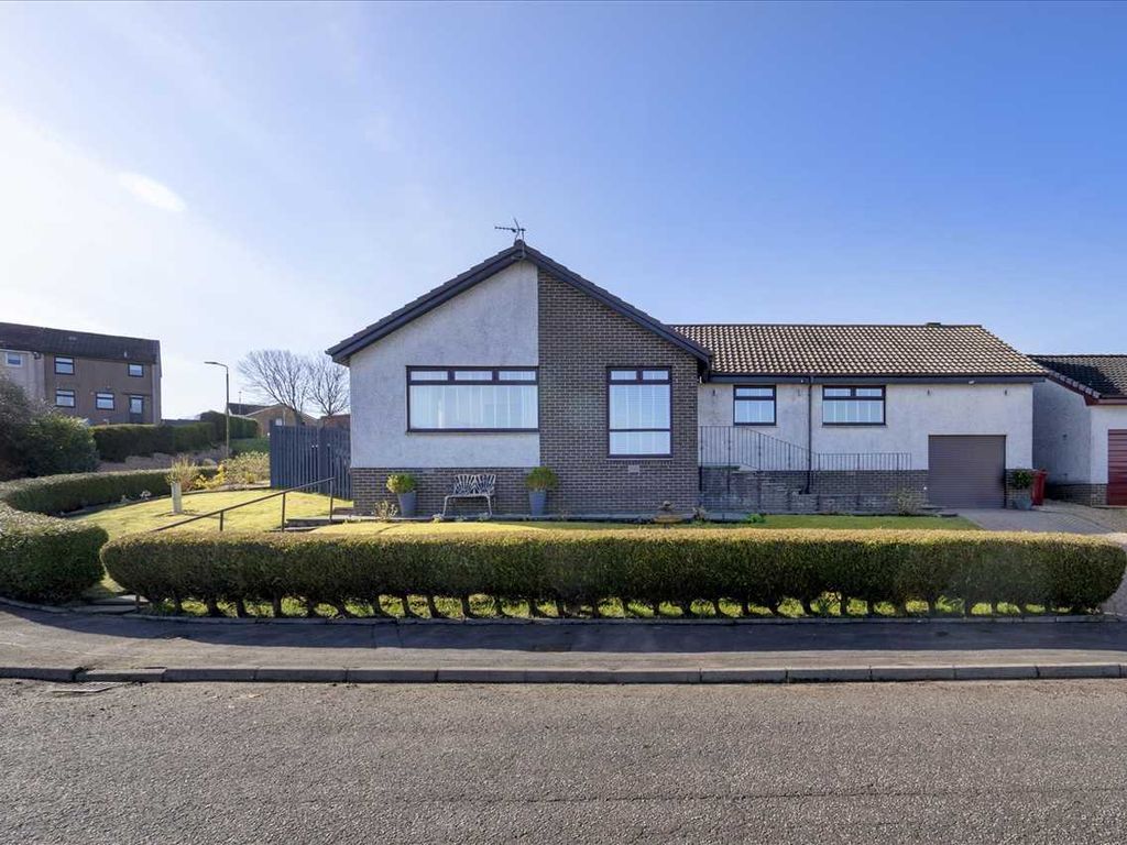 3 bed detached bungalow for sale in Macarther Crescent, Maddiston, Falkirk FK2 Zoopla
