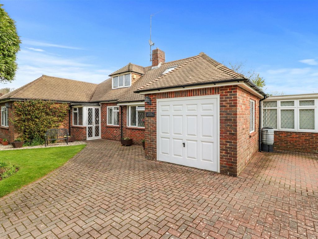 3 bed bungalow for sale in Lane, Kingston, Lewes BN7, £850,000