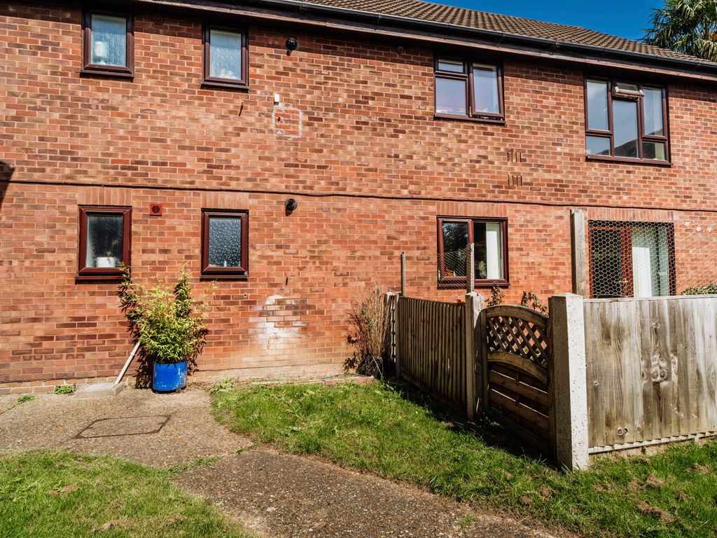 2 bed flat for sale in Rosebay Close, Old Catton, Norwich NR6, £165,000