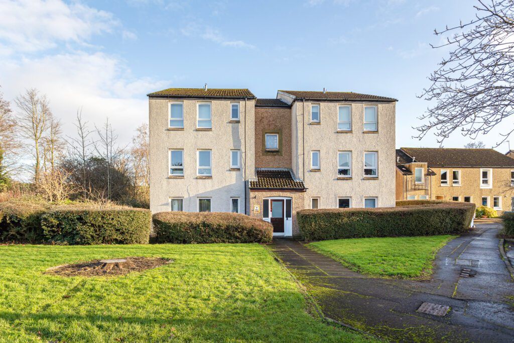 Studio for sale in Burghmuir Court, Linlithgow EH49, £70,000 Zoopla