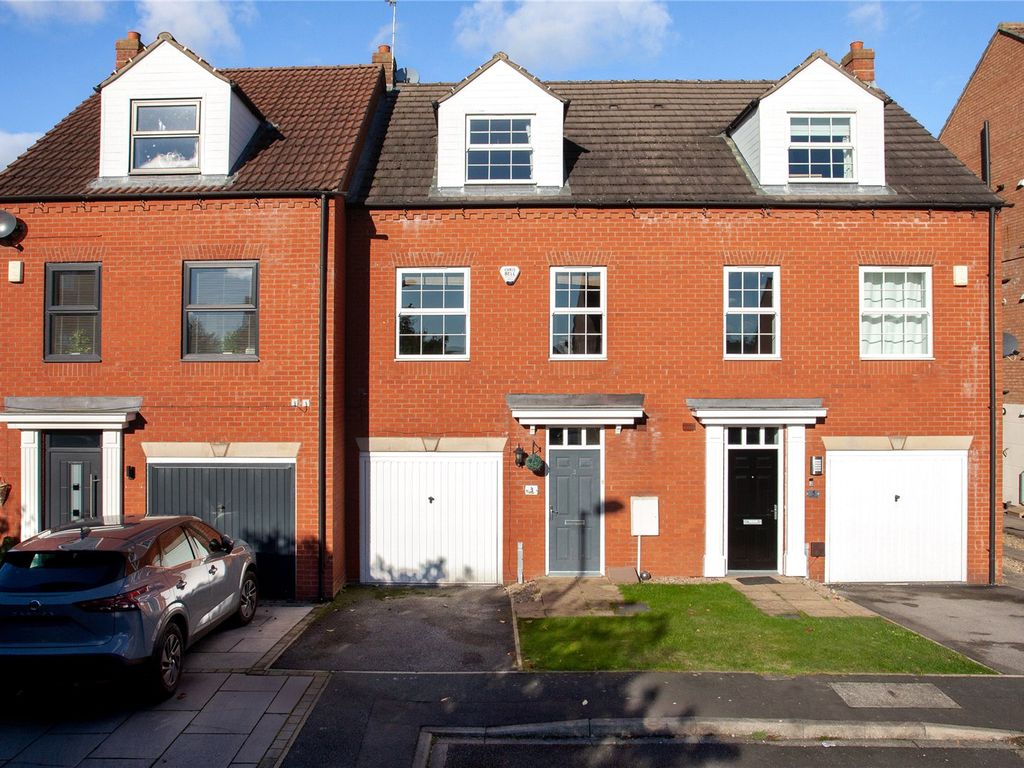 3 bed terraced house for sale in Mitchell Way, York, North Yorkshire