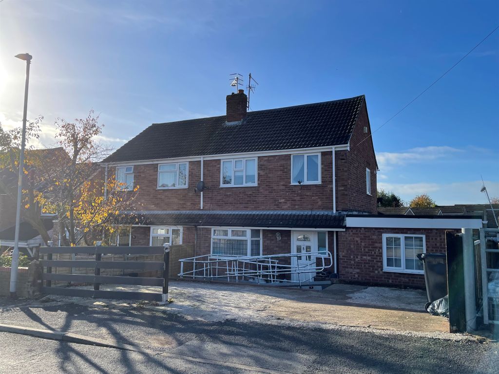 4 bed semidetached house for sale in Conway, Worcester WR4 Zoopla