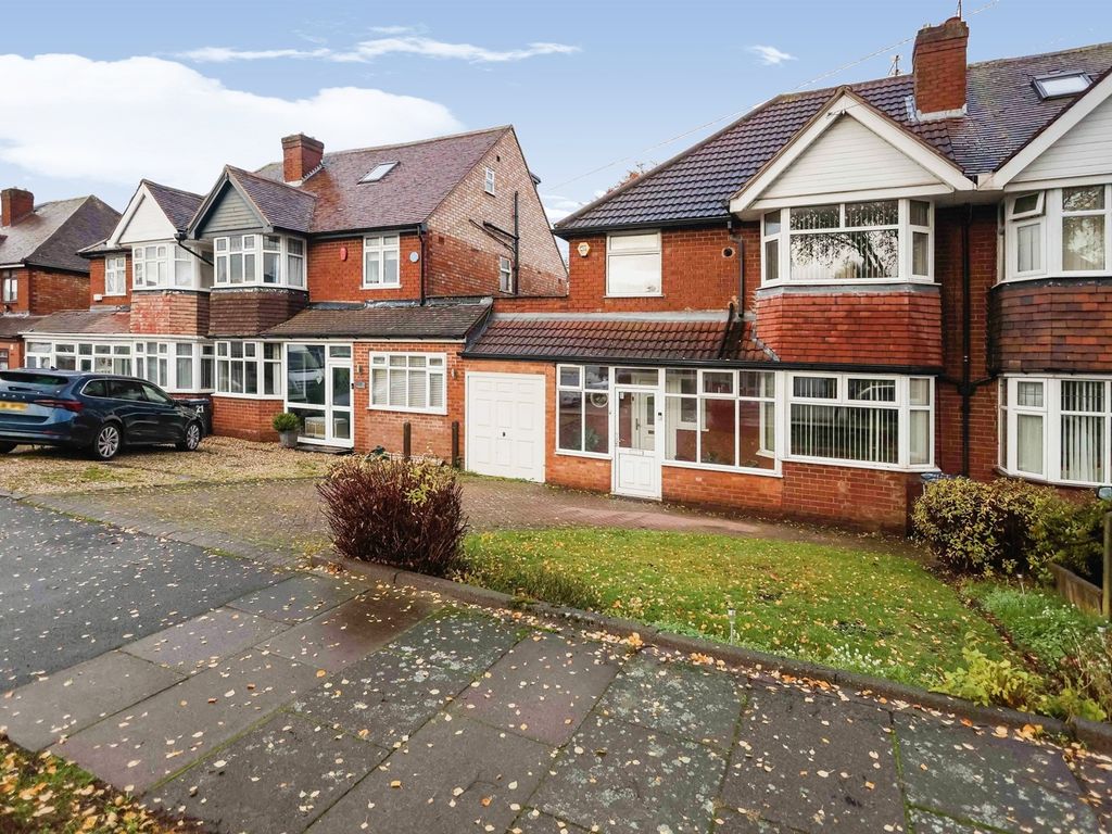 4 bed semidetached house for sale in Madison Avenue, Hodge Hill